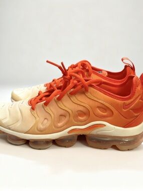 Nike Women’s Coral-Orange Gradient VaporMax-Style Sneakers (NWOT)